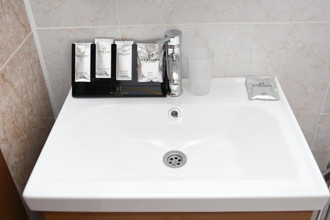 Naxcivan Palace Hotel Xetai Екстериор снимка