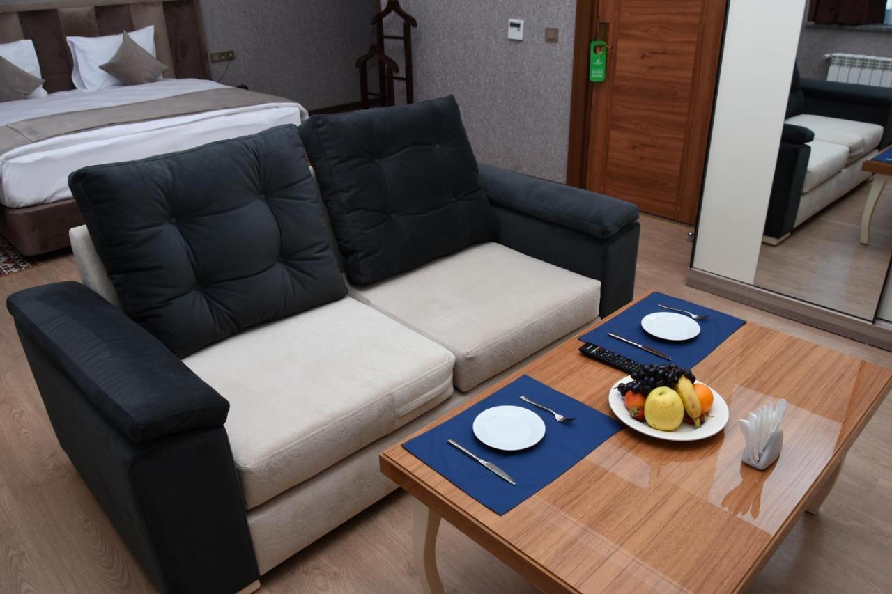 Naxcivan Palace Hotel Xetai Екстериор снимка