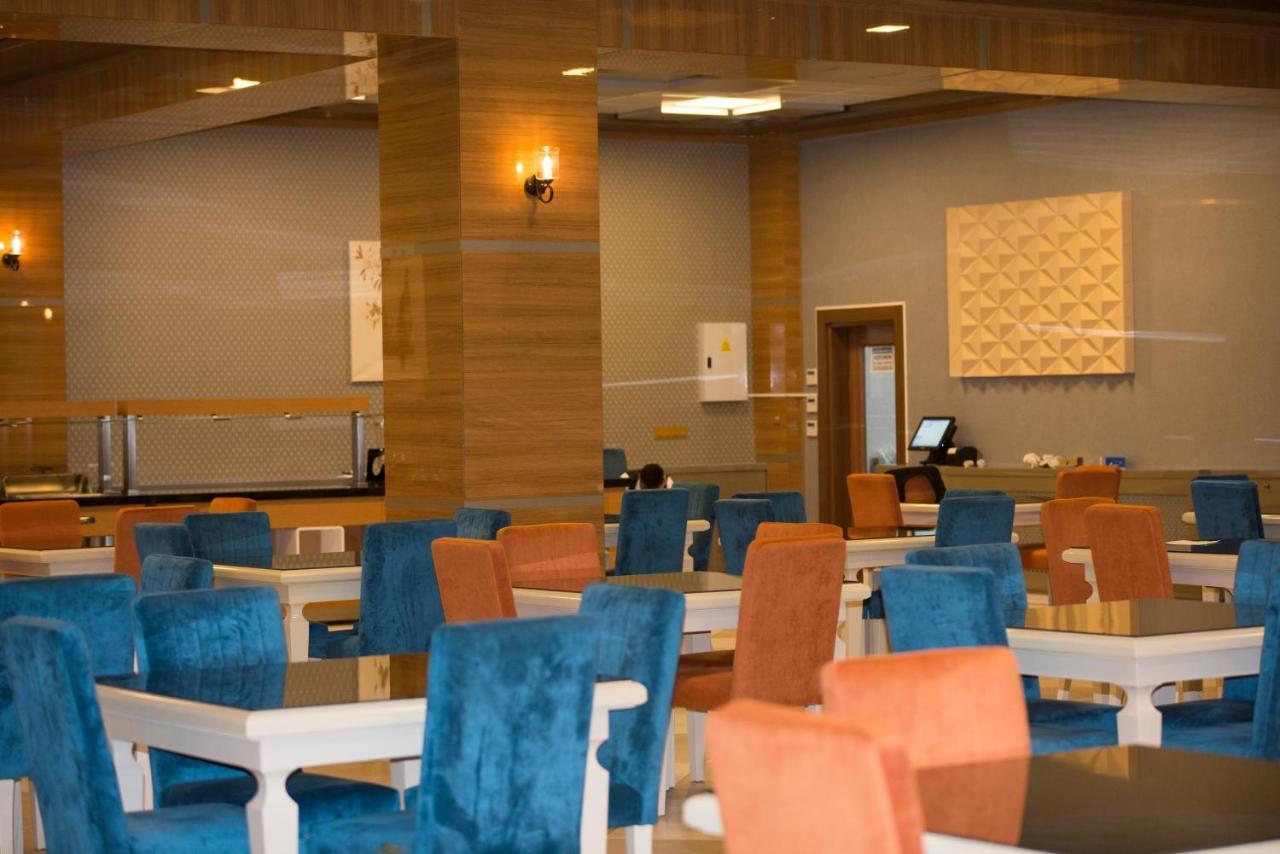 Naxcivan Palace Hotel Xetai Екстериор снимка
